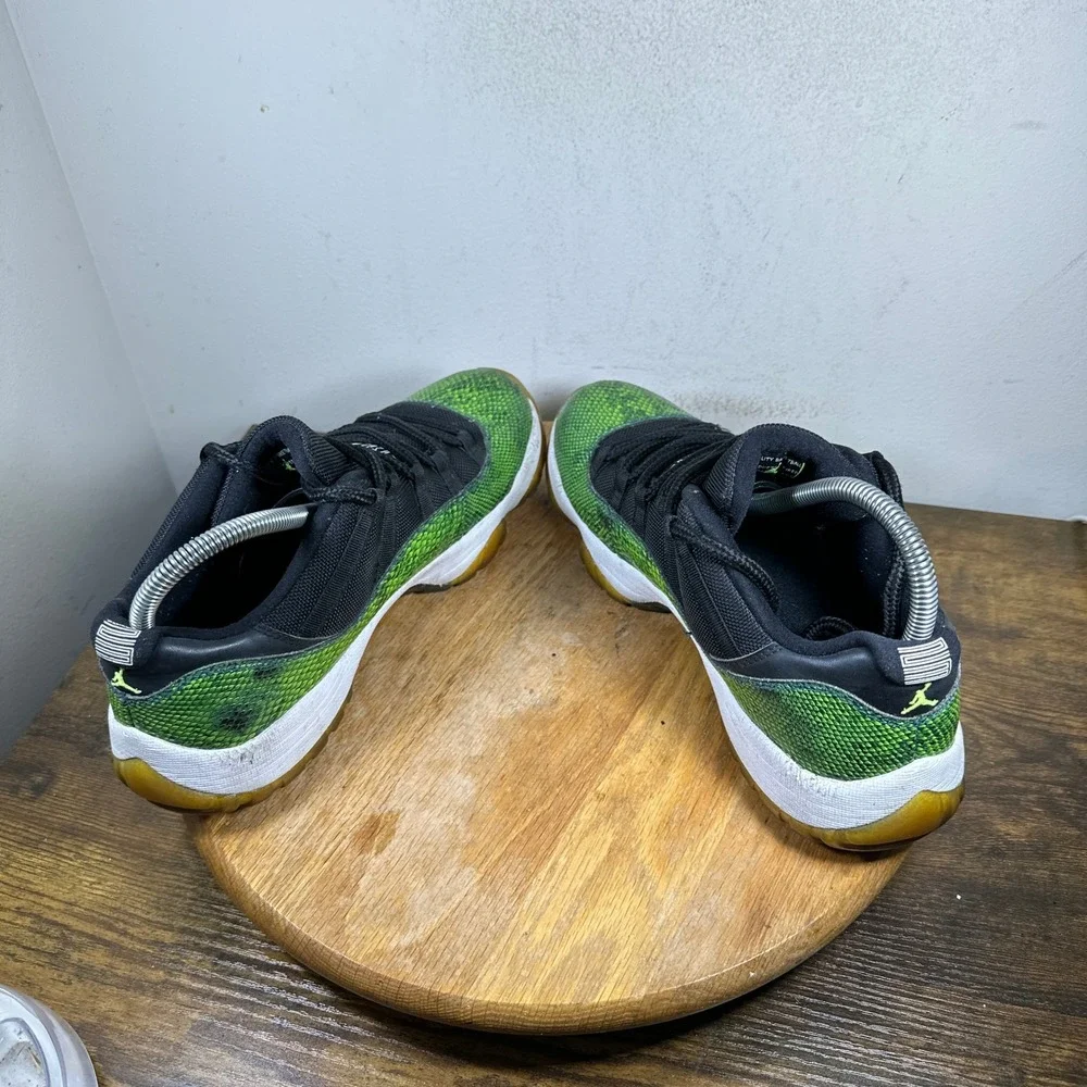Air Jordan 11 Low Snakeskin Green Black Men's Size 9.5 Shoes 528895-033